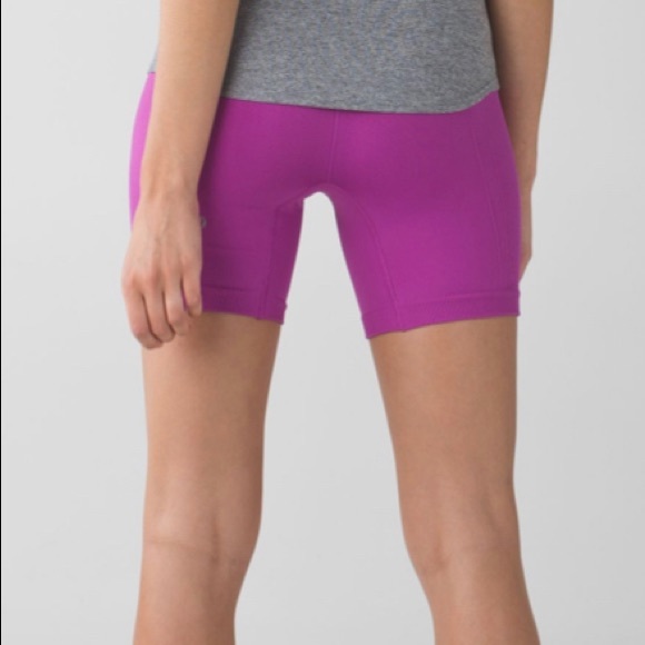 lululemon athletica Pants - Lululemon Sculpt Short Ultra Violet. Size 6